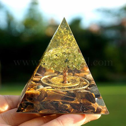 Orgonite "Surya - Arbre du Bonheur" en Oeil de Tigre & Péridot - Bijou de Bien-être et Harmonie