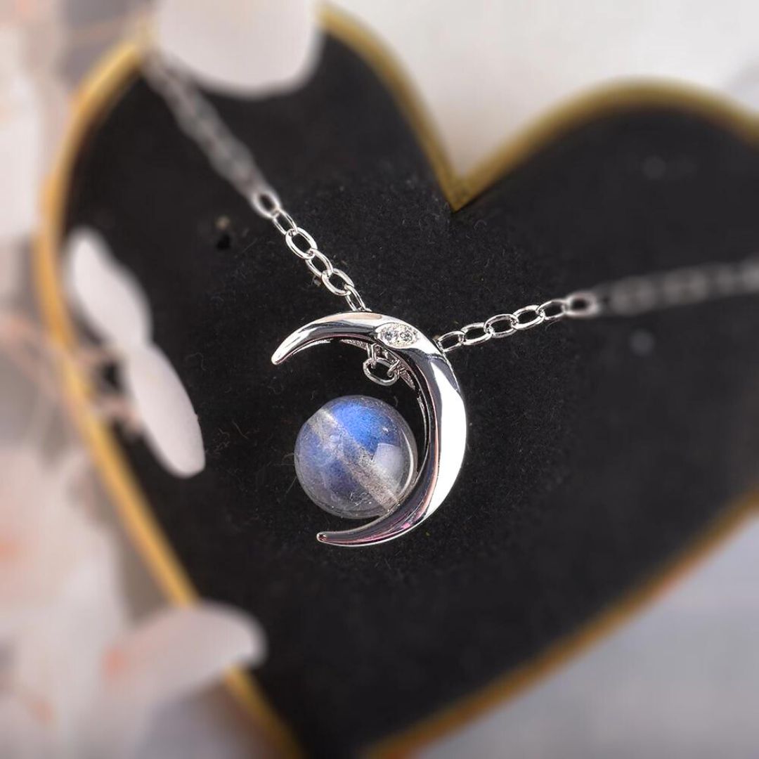 Pendentif "Lune Enchantée" en Labradorite & Argent - Bijou de Bien-être et Harmonie