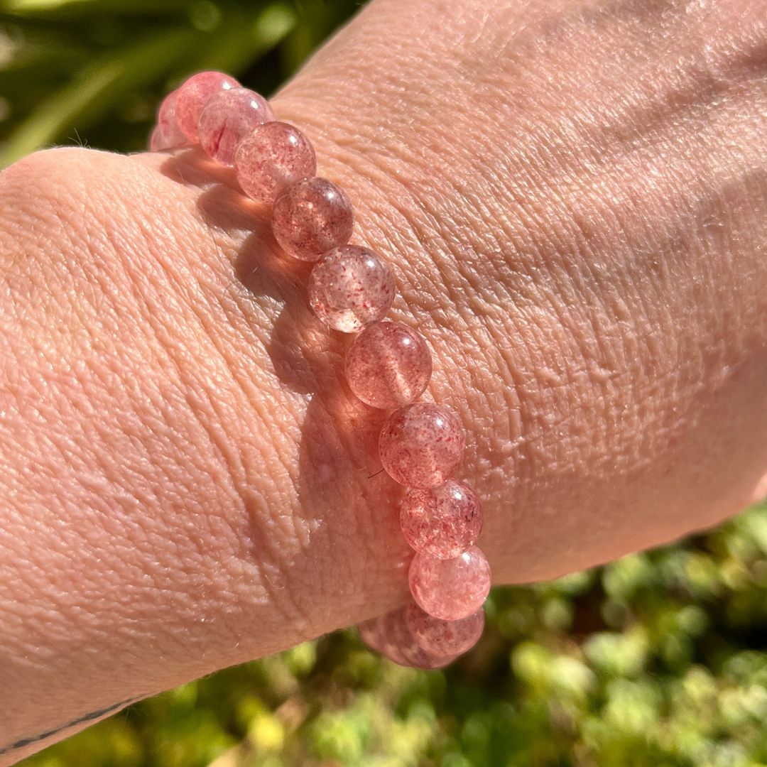 Bracelet "Amour Universel" en Quartz Fraise - Bijou de Bien-être et Amour