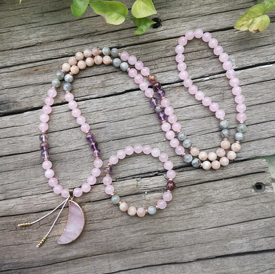 Collier Mala "Lune Rose" en Super 7, Pierre de Soleil, Quartz Rose & Labradorite - Bijou de Bien-être et Harmonie