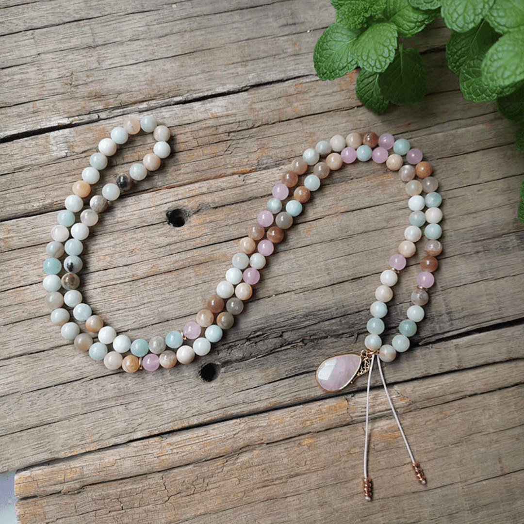 Collier Mala Premium "Amour & Sérénité" en Amazonite, Pierre de soleil, & Quartz Rose - Bijou de Bien-être et Amour