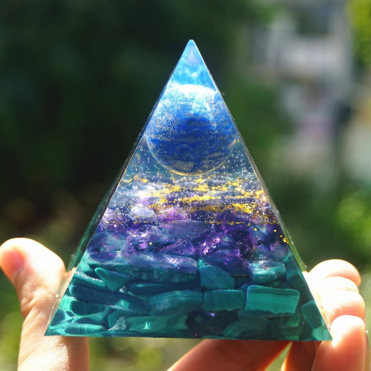 Orgonite "Kâli" en Lapis Lazuli, Améthyste & Malachite - Bijou de Bien-être et Harmonie