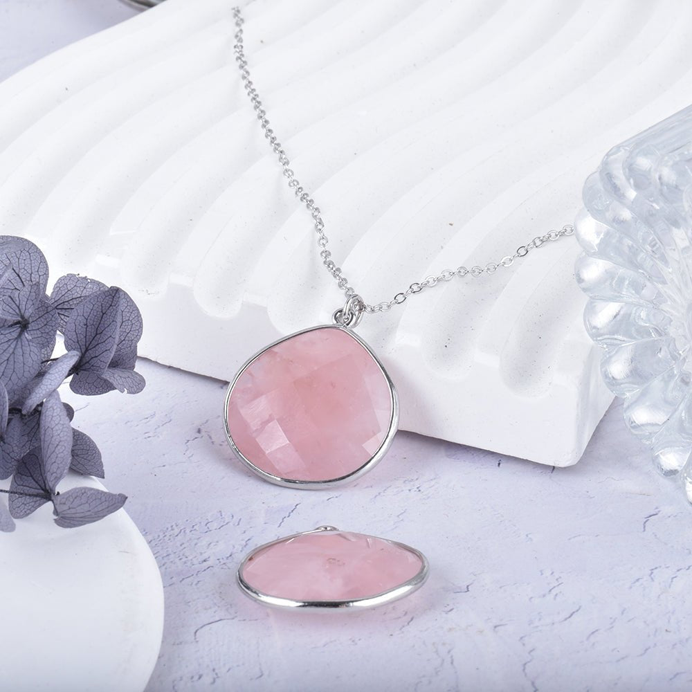 Pendentif "Douceur Infini" en Quartz Rose - Bijou de Bien-être et Amour