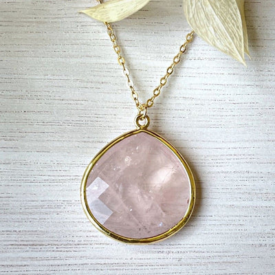 Pendentif "Douceur Infini" en Quartz Rose - Bijou de Bien-être et Amour